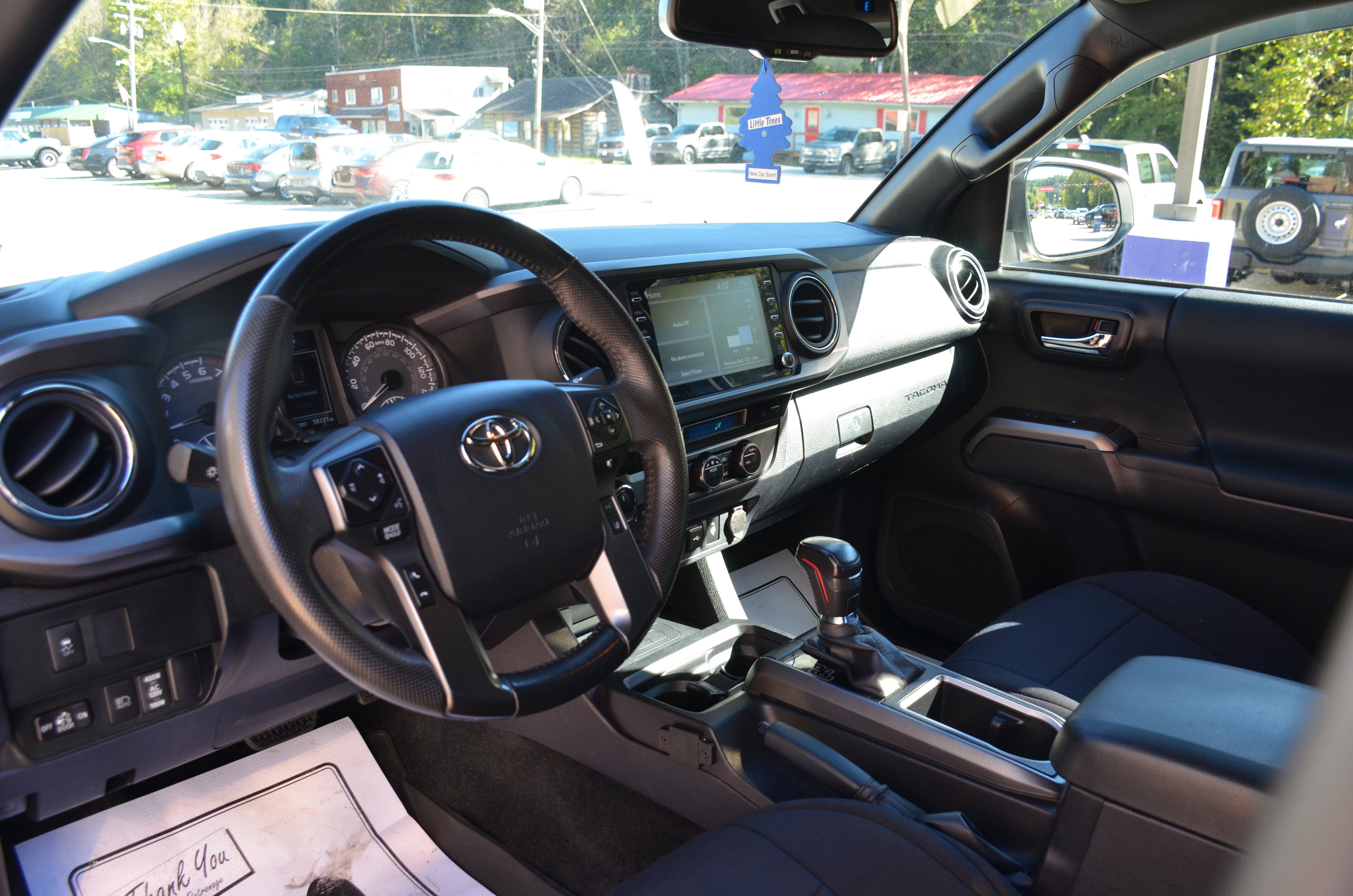Used 2023 Toyota Tacoma TRD Off-Road w/ Technology Package AWD/4WD image 28