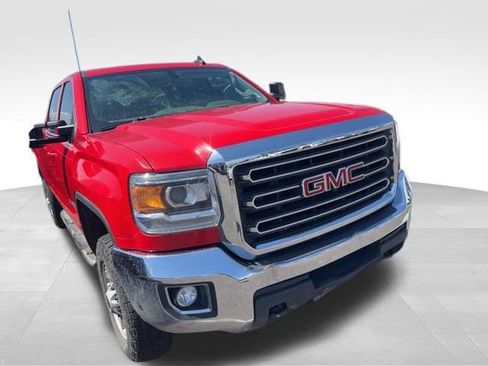 Used 2017 GMC Sierra 2500 SLE w/ HD SLE Preferred Plus Package AWD/4WD image 5