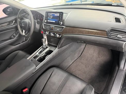 Used 2019 Honda Accord EX image 22
