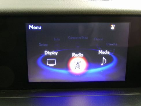 Used 2018 Lexus IS 300 AWD image 20