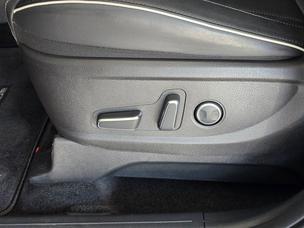 Used 2025 Hyundai Palisade SEL AWD/4WD image 19