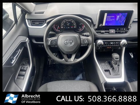 Used 2025 Toyota RAV4 XLE image 25