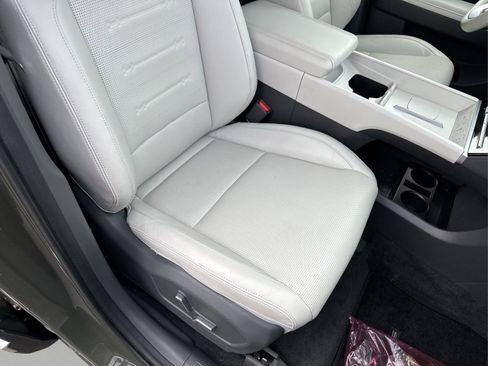 Used 2024 Hyundai Santa Fe Limited image 19