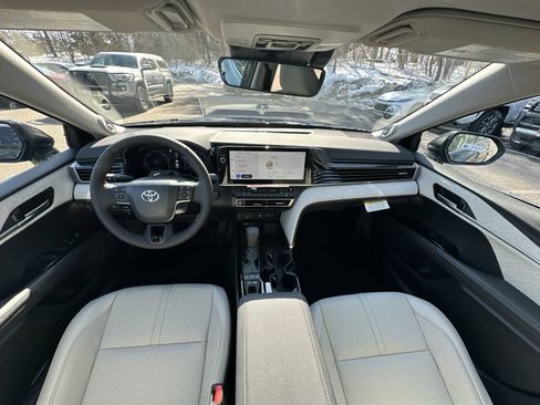 New 2026 Toyota Camry XLE image 34