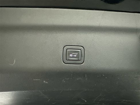 Used 2023 Cadillac Escalade Sport image 22