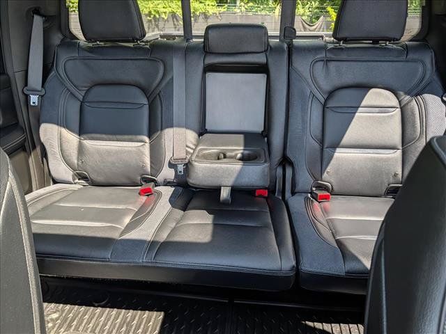 Used 2023 RAM 1500 Big Horn AWD/4WD image 18