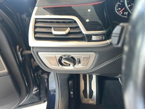 Used 2019 BMW 750i xDrive w/ M Sport Package AWD/4WD image 16