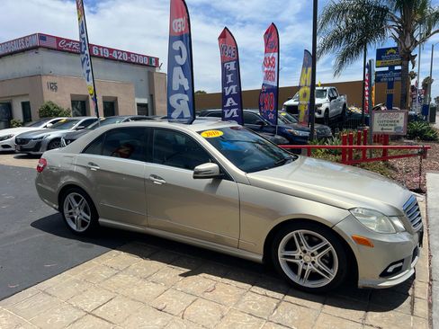 Used 2010 Mercedes-Benz E 350 Sedan image 9