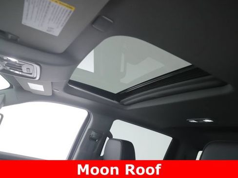 Used 2025 GMC Sierra 2500 Denali w/ Denali Reserve Package AWD/4WD image 18