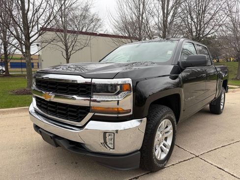 Used 2018 Chevrolet Silverado 1500 LT w/ All Star Edition image 2