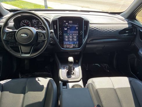 Used 2025 Subaru Forester Limited AWD/4WD image 9
