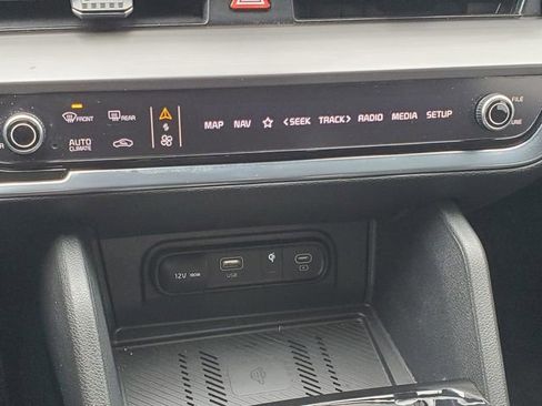 Used 2023 Kia Sportage EX image 25