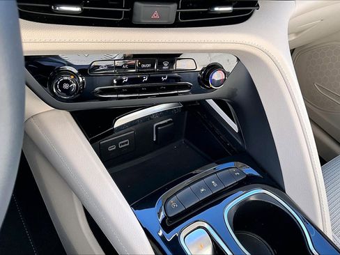 Used 2021 Buick Envision Preferred image 24