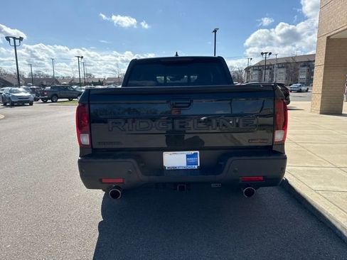 Certified 2024 Honda Ridgeline TrailSport image 3