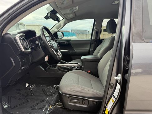 Used 2022 Toyota Tacoma SR5 image 21