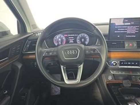 Used 2023 Audi Q5 2.0T Premium Plus w/ Premium Plus Package AWD/4WD image 4
