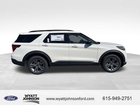 New 2026 Ford Explorer Active AWD/4WD image 2
