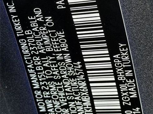 Certified 2022 Toyota C-HR XLE image 10