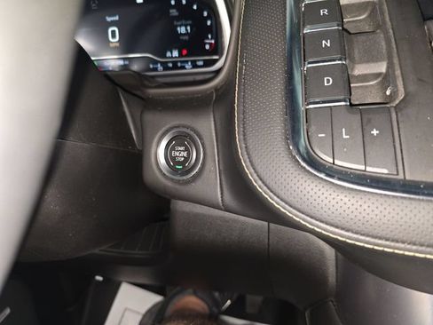 Certified 2023 GMC Yukon SLT w/ SLT Luxury Package AWD/4WD image 25