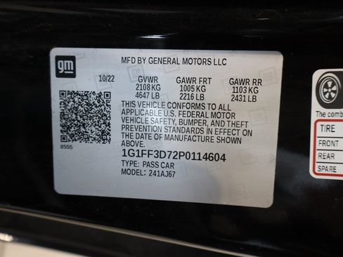 Used 2023 Chevrolet Camaro LT w/ Technology Package image 13