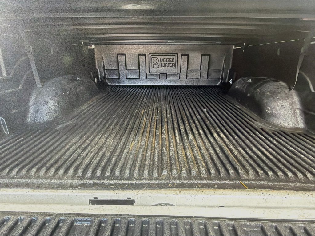 Used 2019 RAM 1500 Classic SLT AWD/4WD image 24