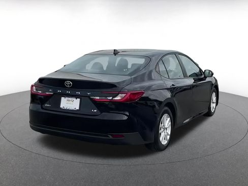 Used 2025 Toyota Camry LE image 12