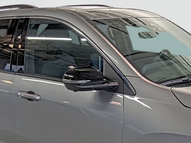 New 2027 Chevrolet Traverse LT w/ Sun and Wheel Package FWD image 17