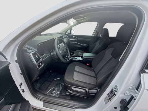 Used 2021 Kia Sorento LX FWD image 18