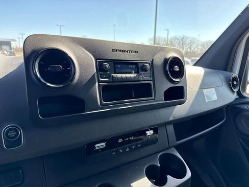 New 2025 Mercedes-Benz Sprinter 2500 image 21