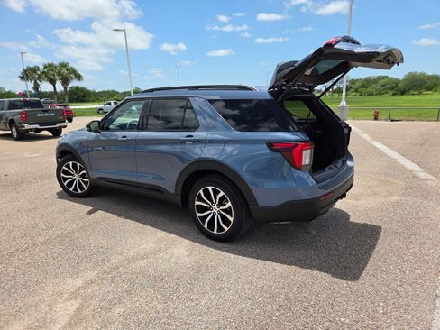 Used 2025 Ford Explorer ST-Line RWD image 24