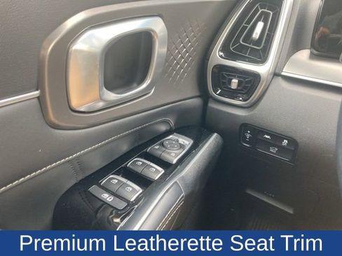 Used 2021 Kia Sorento SX image 16