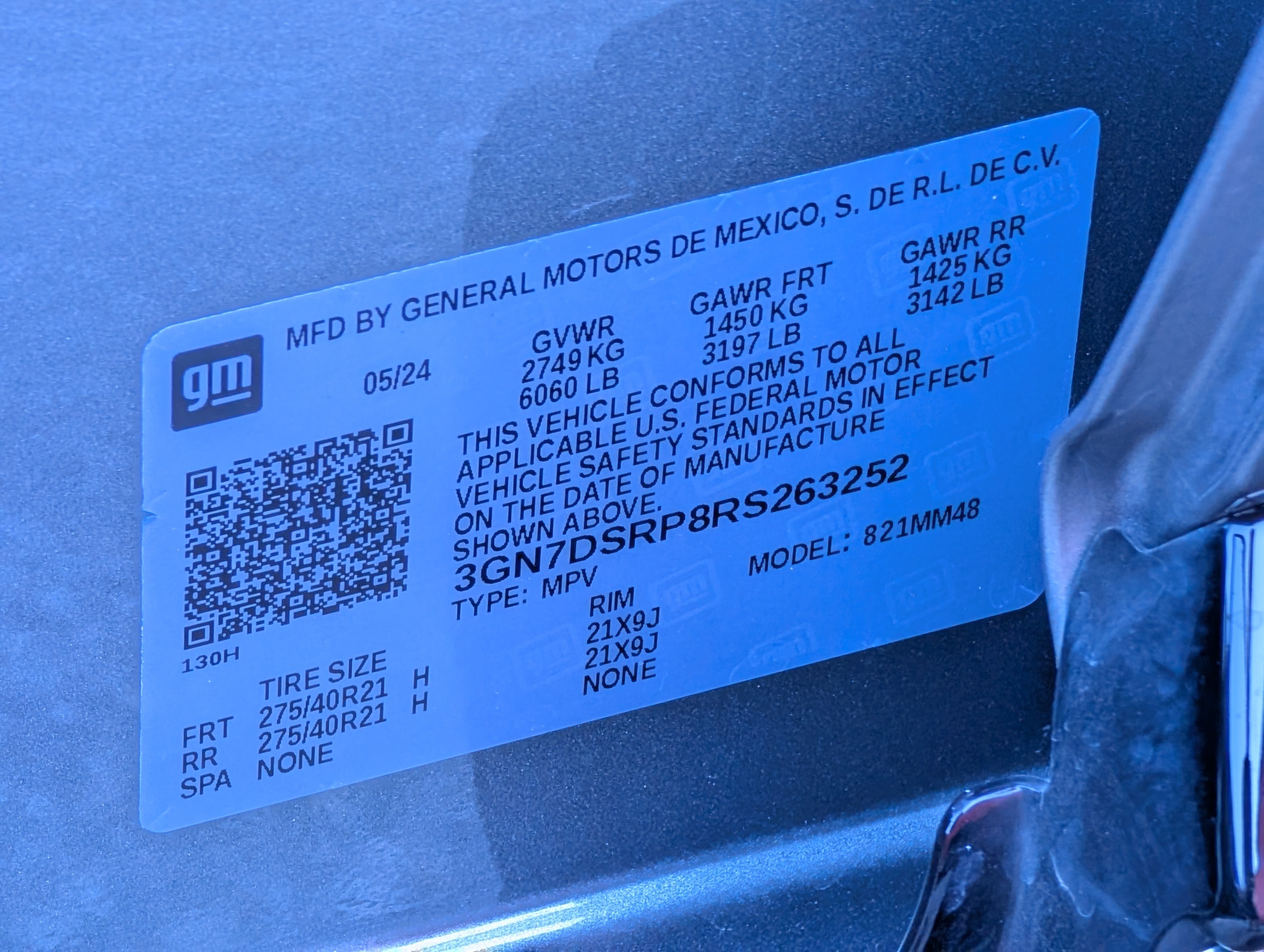 Used 2024 Chevrolet Equinox EV RS FWD image 35