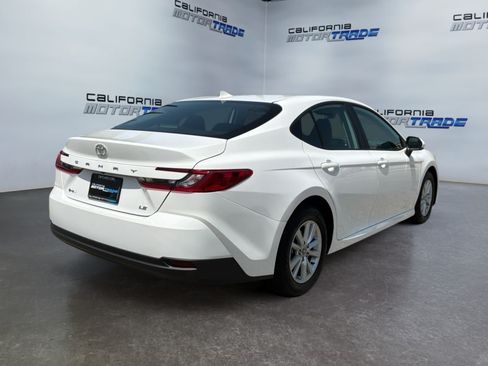 Used 2026 Toyota Camry LE w/ Preferred Package 2 (TMS) FWD image 5