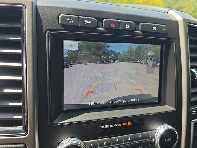 Used 2020 Ford Expedition XLT w/ Equipment Group 202A AWD/4WD image 17