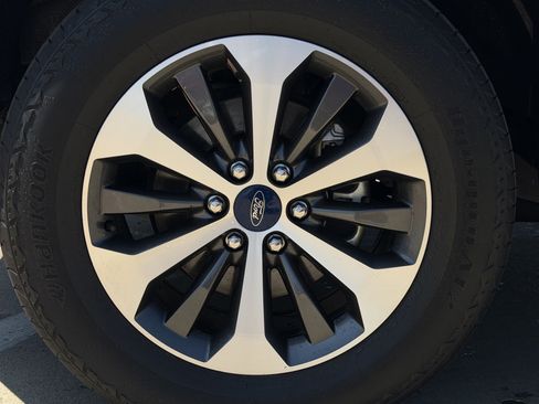 Used 2019 Ford F150 XL w/ Equipment Group 101A Mid RWD image 12