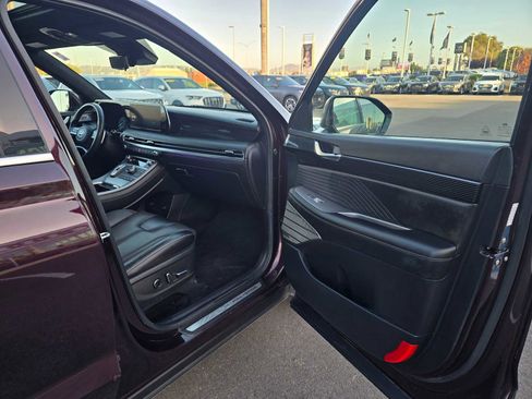 Used 2024 Hyundai Palisade Calligraphy image 12