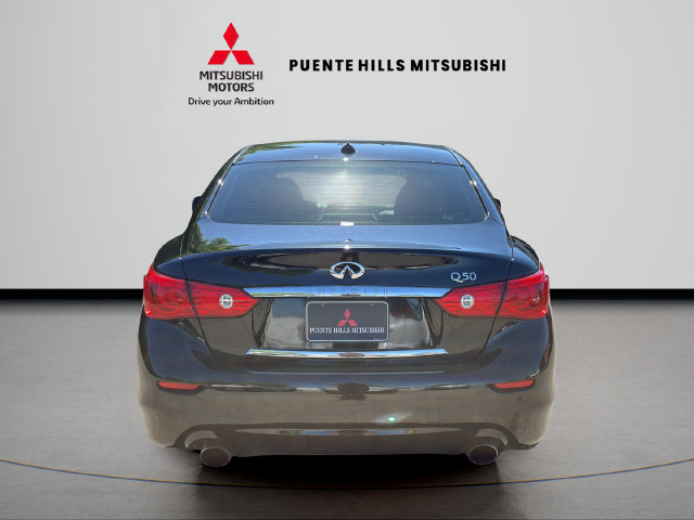 Used 2017 INFINITI Q50 2.0t w/ Moonroof Package RWD image 6