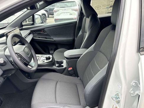 New 2026 Toyota C-HR AWD/4WD image 8