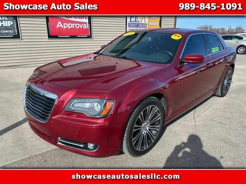 Used 2013 Chrysler 300 S image 1