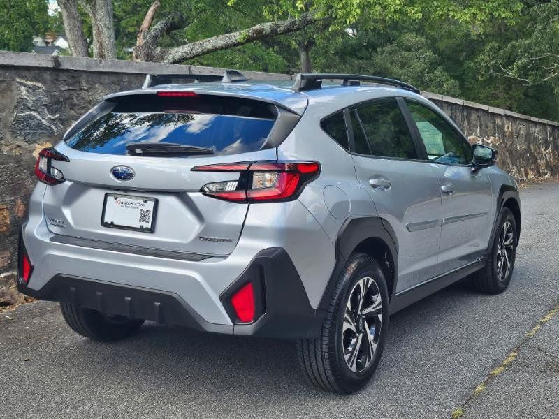 Used 2025 Subaru Crosstrek 2.5i Premium AWD/4WD image 10