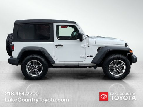 Used 2023 Jeep Wrangler Sport AWD/4WD image 6