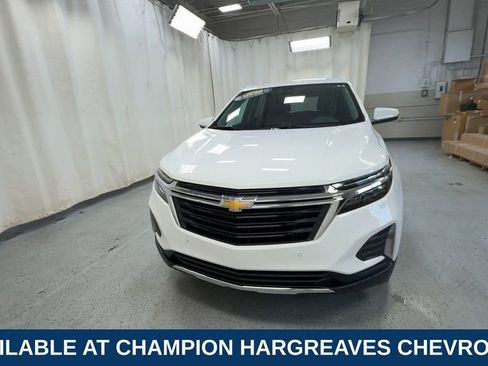 Used 2024 Chevrolet Equinox LT image 3