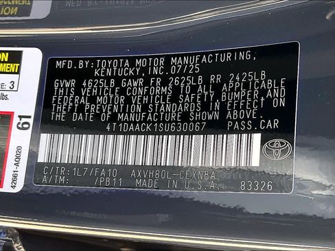 Used 2025 Toyota Camry LE image 32