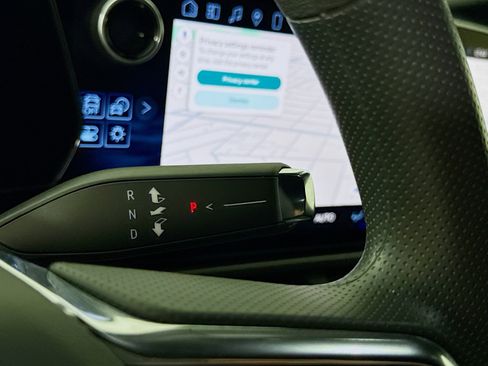 Used 2025 Chevrolet Equinox EV LT w/ LPO, All-Weather Mat Package image 17