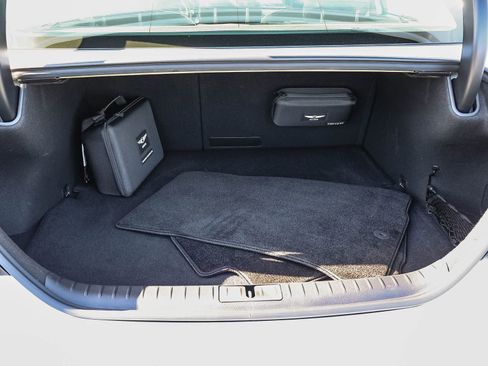 Used 2025 Genesis G70 2.5T image 13