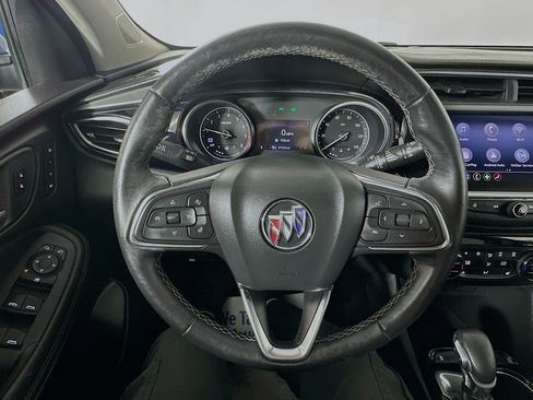 Used 2020 Buick Encore GX Essence FWD image 11