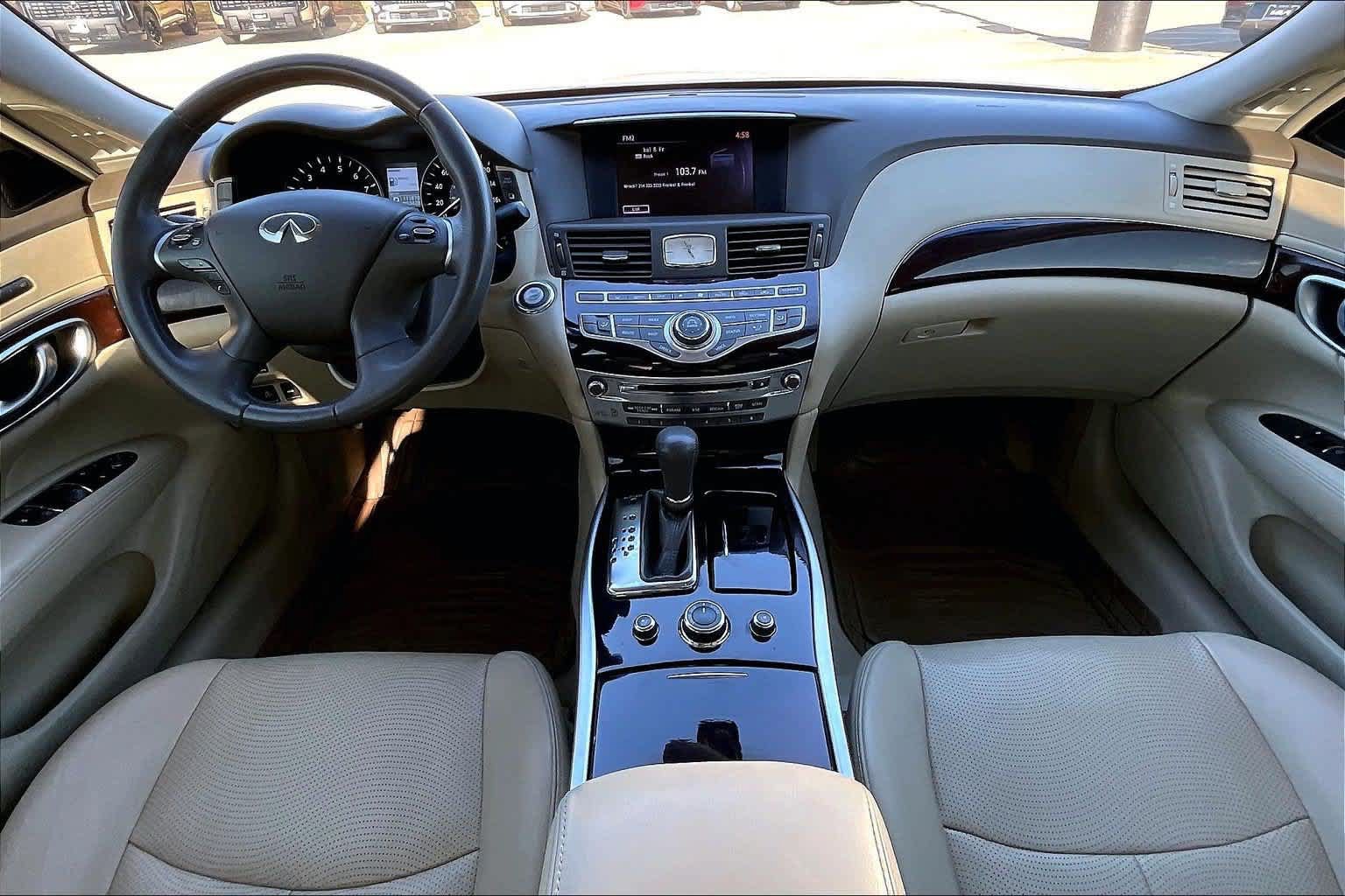 Used 2012 INFINITI M37 w/ Premium Pkg RWD image 9