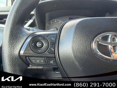 Used 2025 Toyota Corolla LE FWD image 29