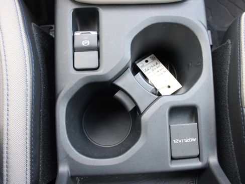 Used 2025 Subaru Forester Premium image 18