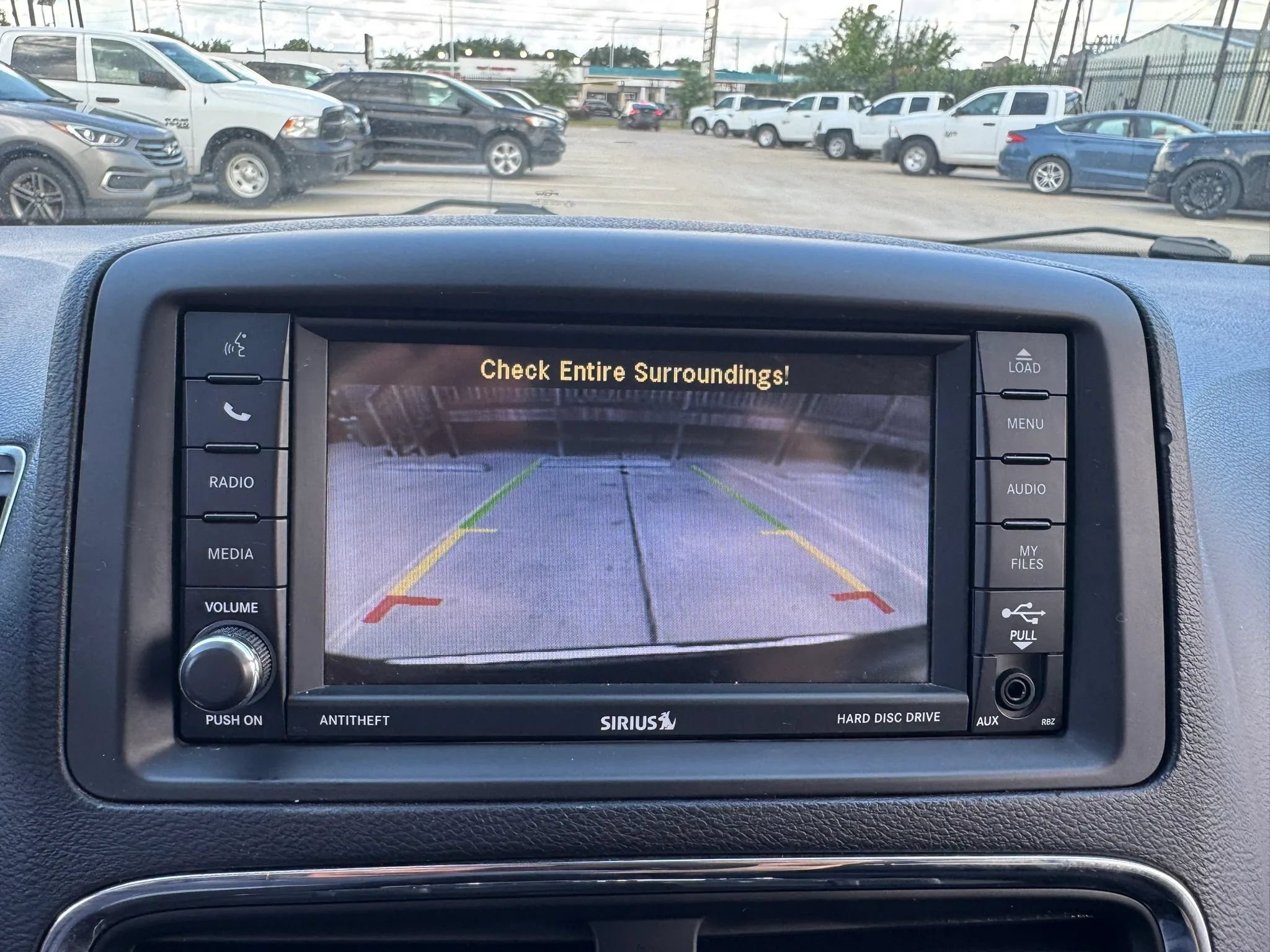 Used 2019 Dodge Grand Caravan SE w/ UConnect Hands-Free Group FWD image 42